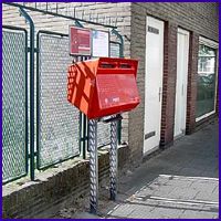 Brievenbus in de Rietgrachtstraat, foto: Loet van Moll