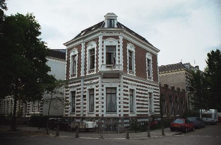 Klik op de foto voor een vergroting in een nieuw venster. Villa Gelders Spijker van 1881